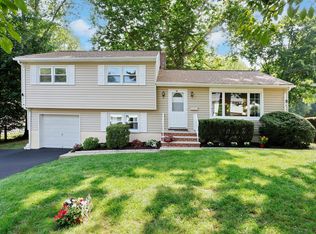 91 Campbell Ave, Tappan, NY 10983