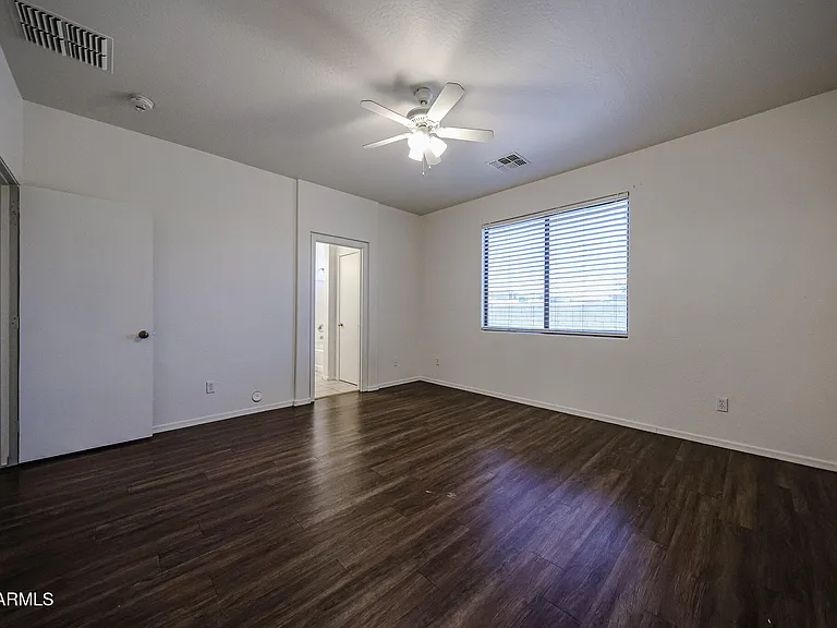 6307 S 69th Gln — Photo 16
