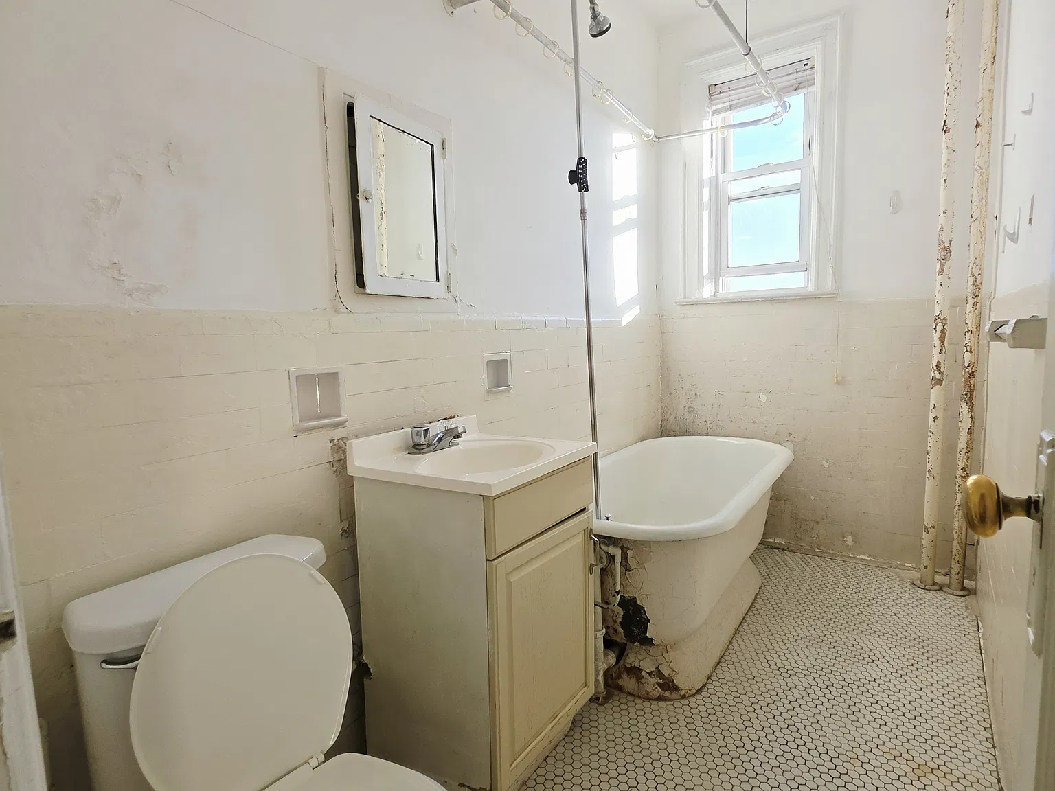 1 bed, 650 sqft, $1,995 — Photo 4