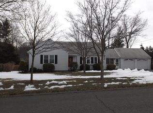 138 Ridgeview Ave, Trumbull, CT 06611