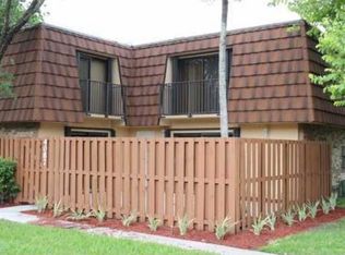 4087 Forest Hill Dr, Hollywood, FL 33026
