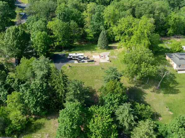 4605 Custer Dr, Harrisburg, PA 17110