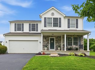 321 Amber Light Cir, Delaware, OH 43015