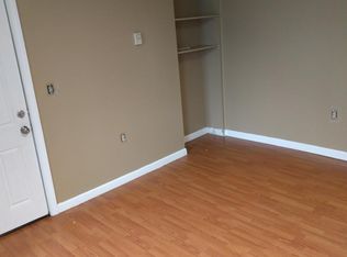 3 Chelsea St APT 1, Worcester, MA 01610