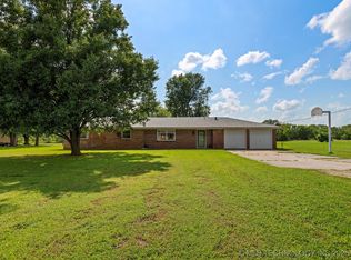 343 S Caney St, Copan, OK 74022