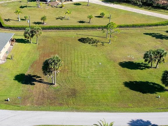 5th image of 24470 & 24480 Yacht Club Blvd