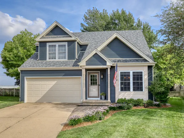 662 Nichole Ln, Geneva, IL 60134