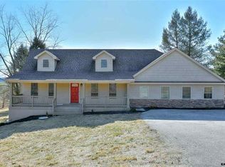 5988 Woods Rd, Stewartstown, PA 17363