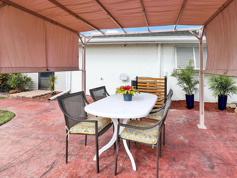 3652 SE 5th Ct — Photo 22