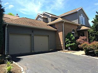 30 Fairway Blvd, Monroe Township, NJ 08831