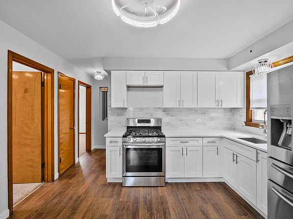 5th image of 5353 S Moody Ave