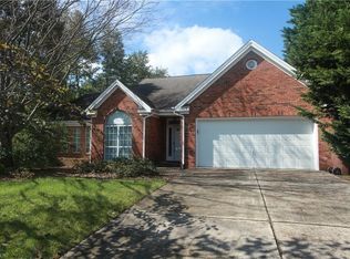 5405 Clustermill Dr, Greensboro, NC 27407