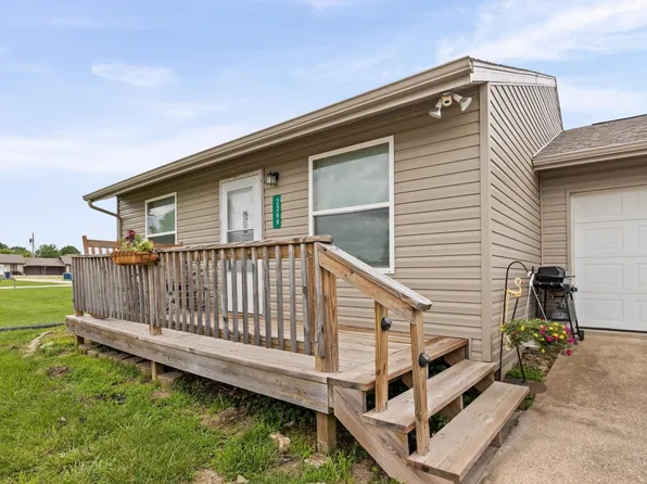 236 Maple St #A, New Bloomfield, MO 65063
