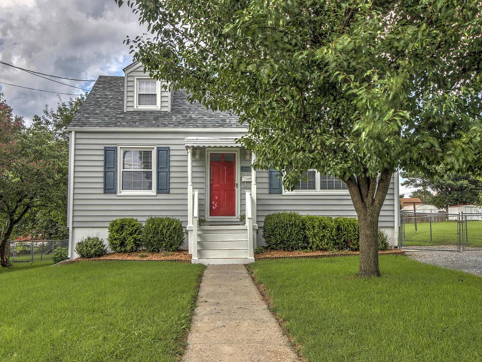 1st image of 2434 Churchill Dr NW
