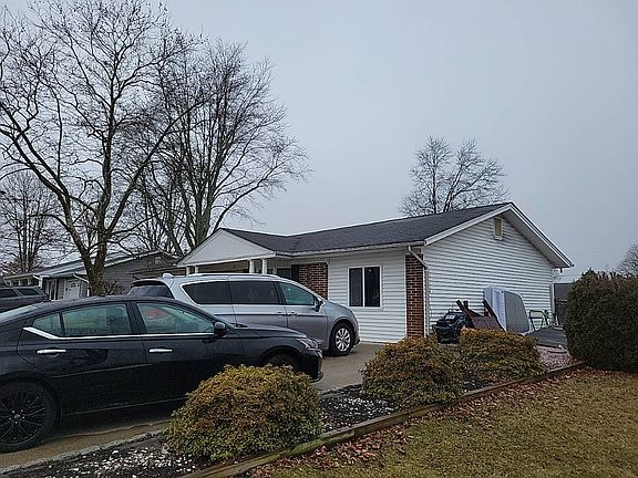 2nd image of 13 Throop Ave