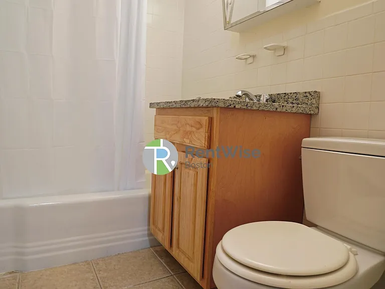 221 Babcock St — Photo 13