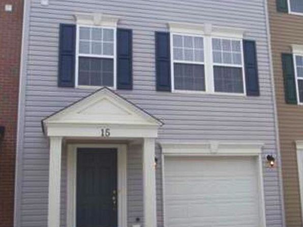 15 Robin Ln