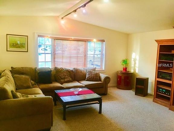 5th image of 3002 Graham Ln