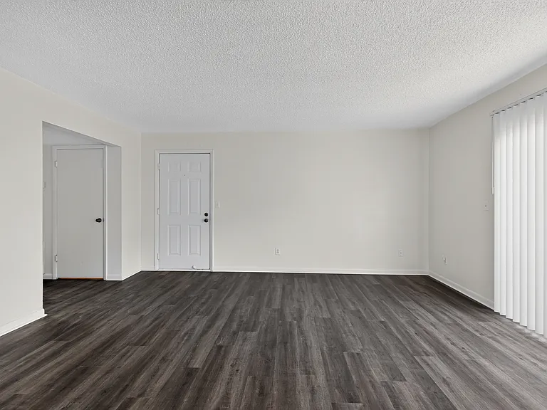 451 Mercury Ave SE #201 — Photo 17