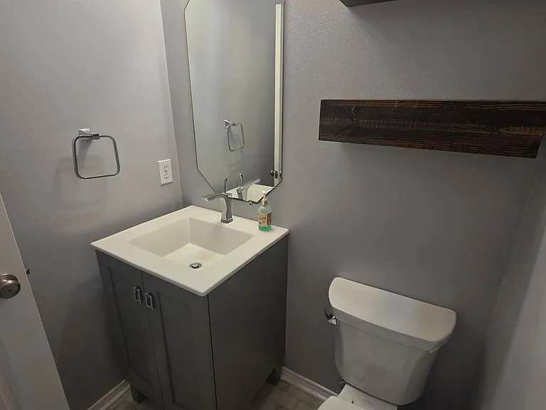 20330 Savannah Bay Rd — Photo 4