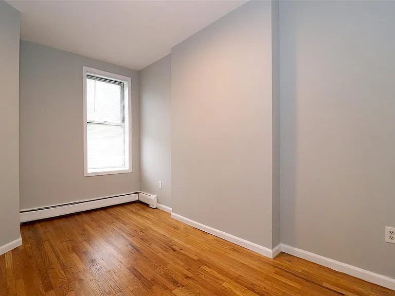 108 Adams St #4 — Photo 30