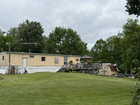 767 Hilo Rd, Gladwin, MI 48624