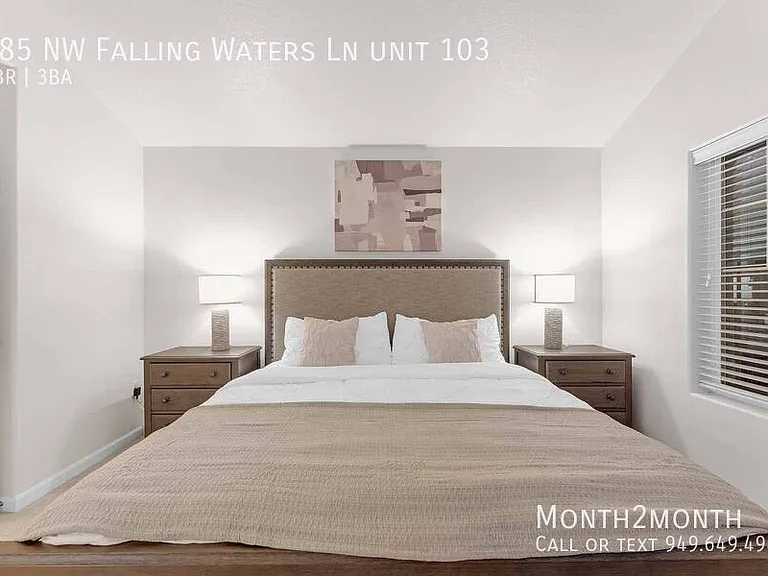 685 NW Falling Waters Ln #103 — Photo 15