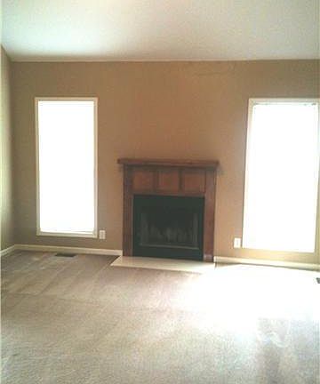 4th image of 1152 Connemara Way