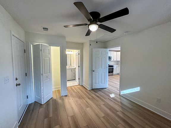 5th image of 5739 Hoover Ave #A