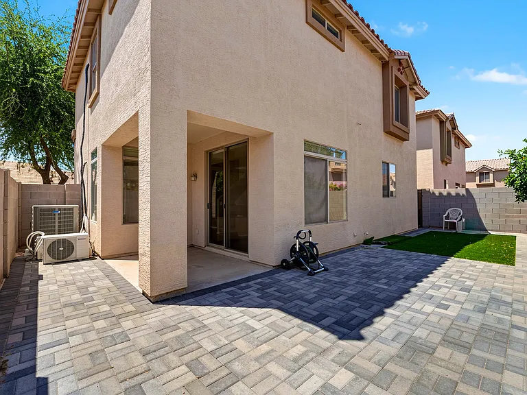 1231 S Amber St — Photo 34