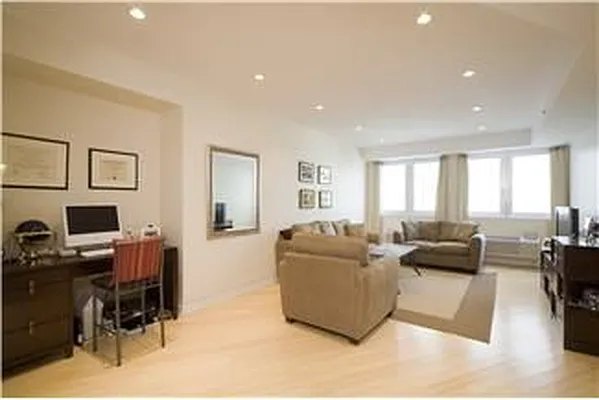 Sold by MLBKaye International Realty | media 15