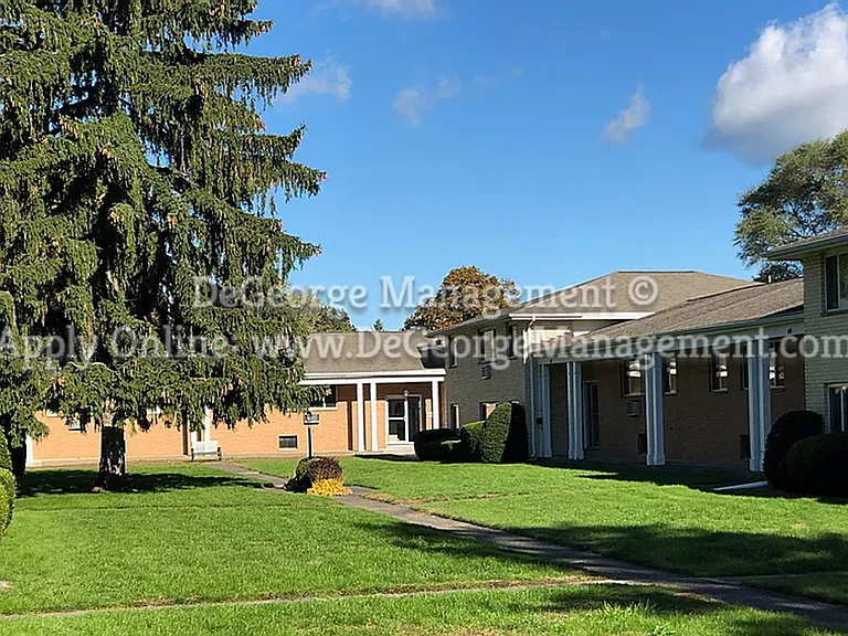 Titus Villa Apartments — Photo 56