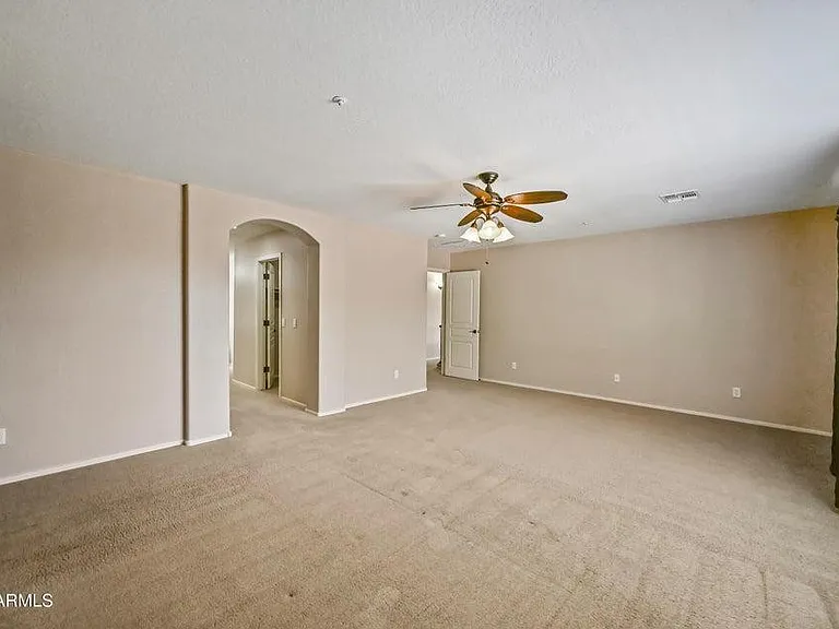 7102 W Katharine Way — Photo 17