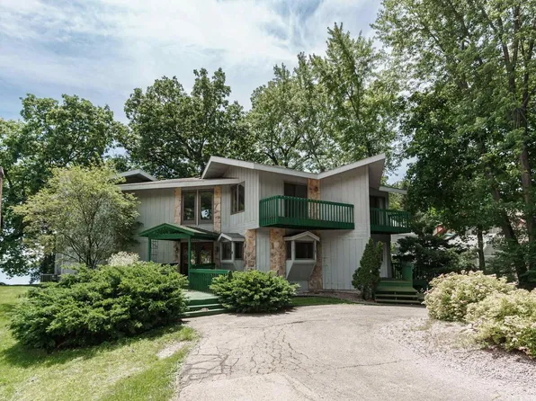N6562 Shorewood Hills Road, Lake Mills, WI 53551