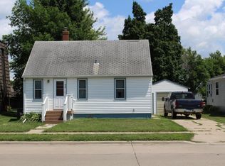 934 McMillan St, Worthington, MN 56187