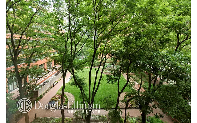 Rented by Douglas Elliman | media 38