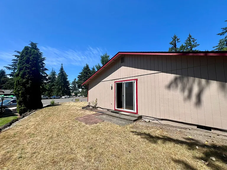 9306B White Top Ave NE — Photo 17