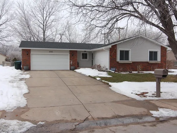 4706 Avenue E, Kearney, NE 68847