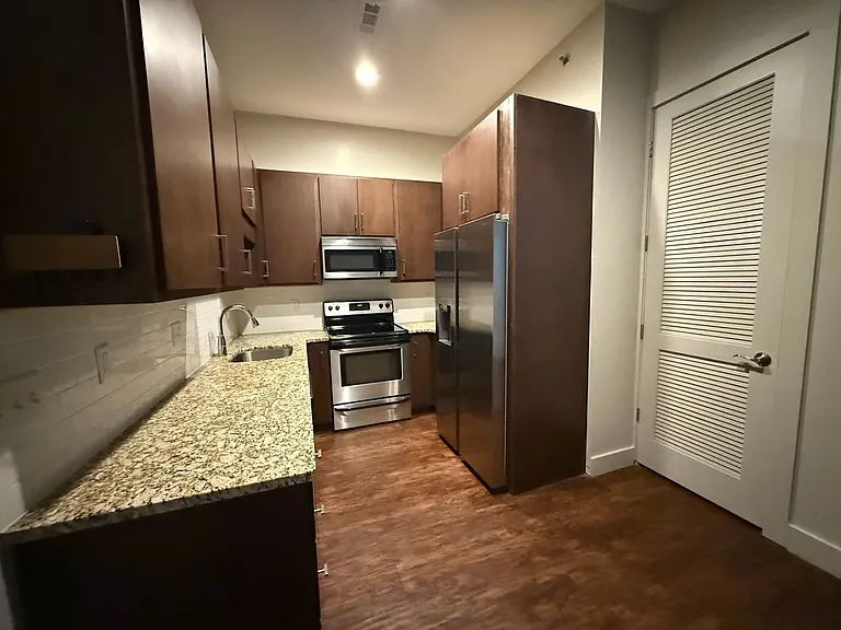 214 Louise Ave — Photo 33