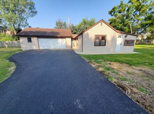 141 Turtle St, Shorewood, IL 60404