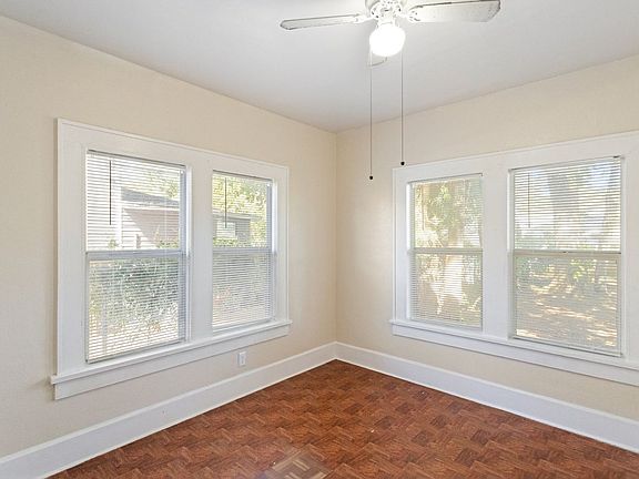 3rd image of 927 9th Ave S
