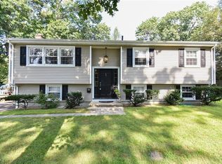 149 Liverpool St, Warwick, RI 02886