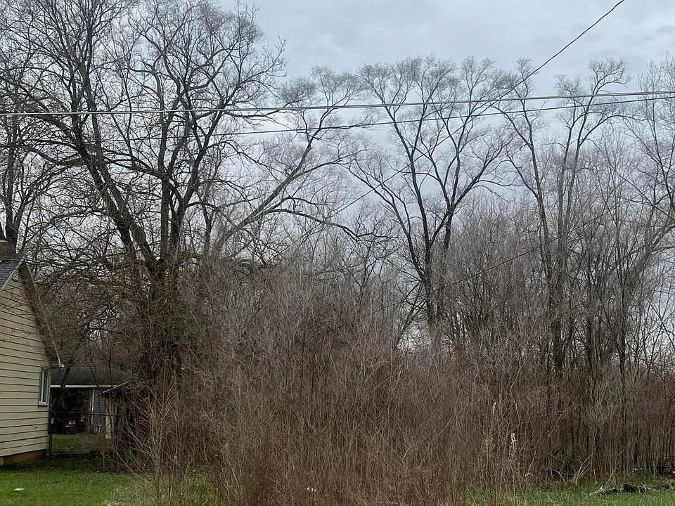 2nd image of 1096 N Euclid Ave