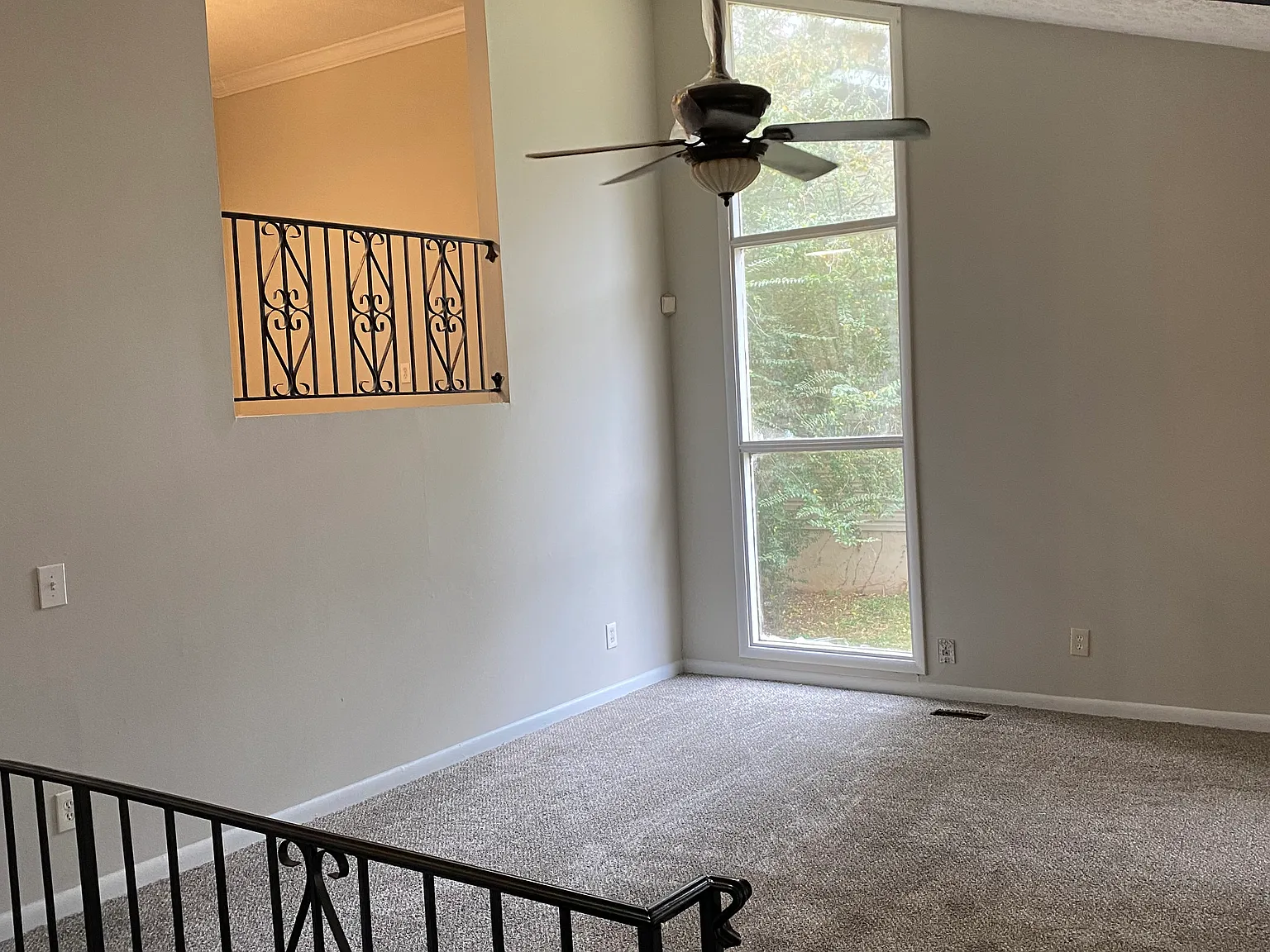 4 bed, 1924 sqft, $2,000 — Photo 3