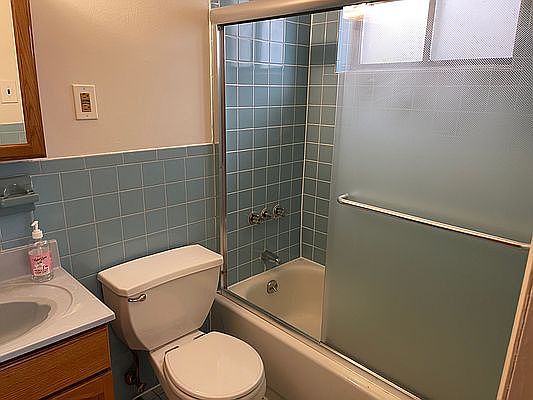 3rd image of 27-17 Newtown Ave #1L