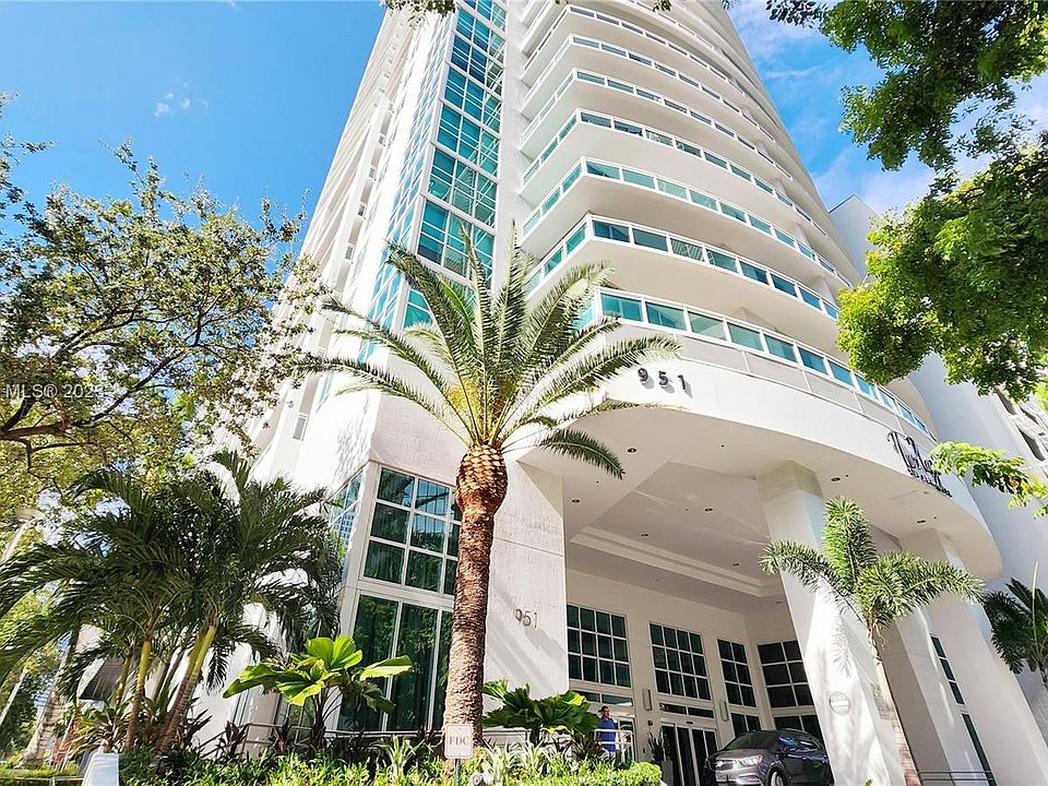 1st image of 951 Brickell Ave APT 801