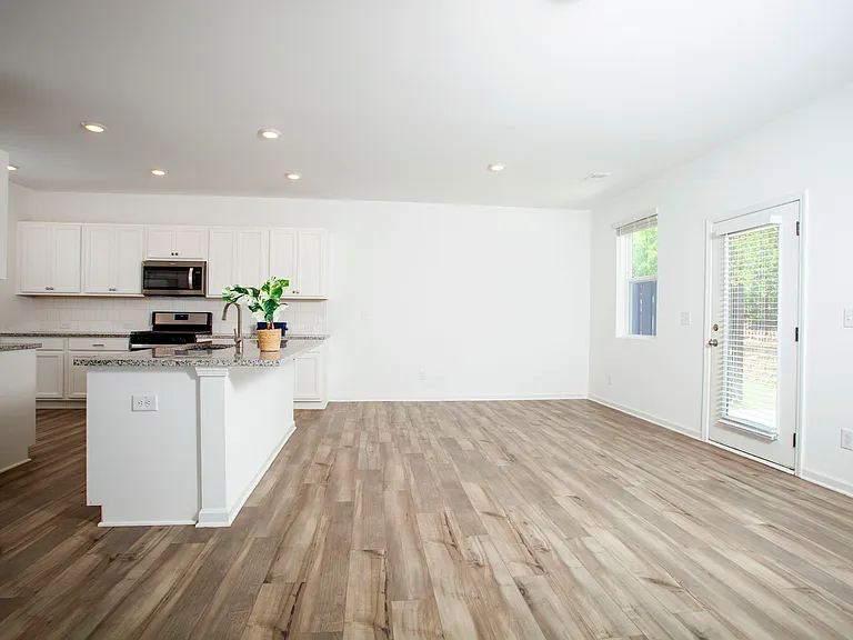 3336 Colbury St — Photo 9