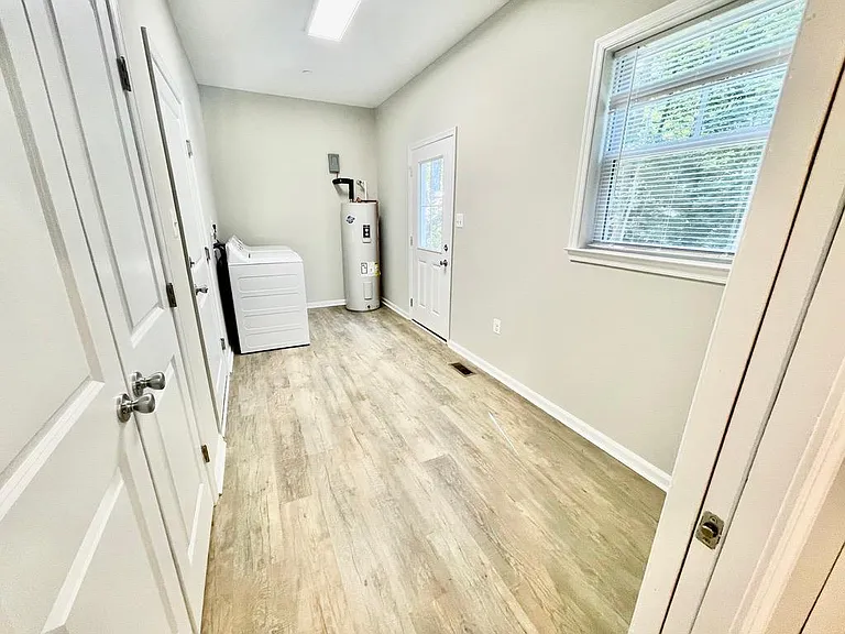 26323 Argentina Dr — Photo 31