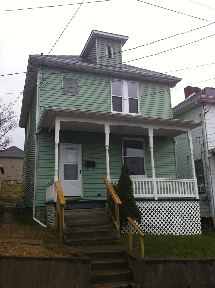 106 Millview St photo 1