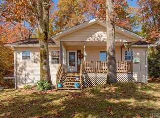 85 Tweeter Hl, Cullowhee, NC 28723